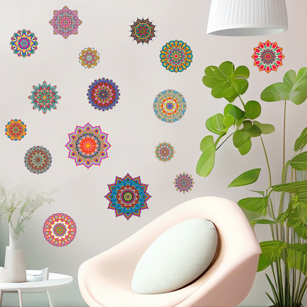 1套 曼陀罗艺术组合墙贴,黑白线稿与多彩曼陀罗图案集合,风格神秘雅致,贴于书房、卧室,为空间添艺术冥想氛围与视觉层次。