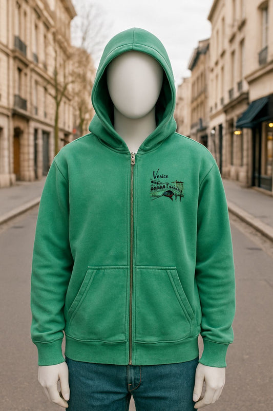Sudadera verde con capucha y cremallera