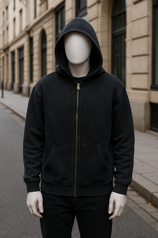 Sudadera negra con capucha y cremallera lavado