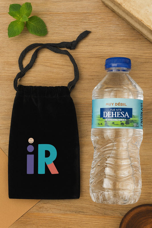 Bolso de terciopelo con cordon 19,5x10,9