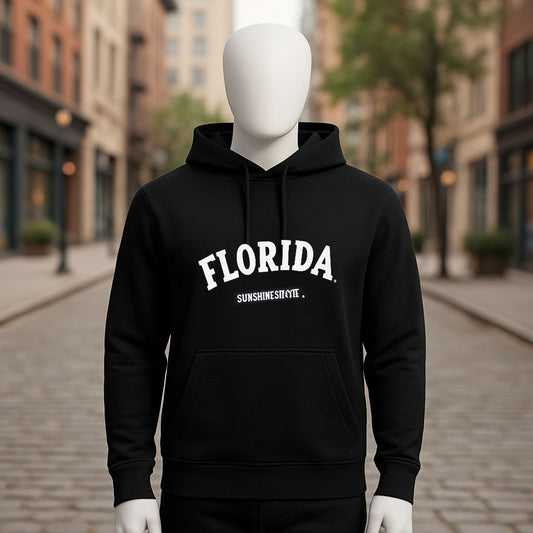 Sudadera negra con capucha