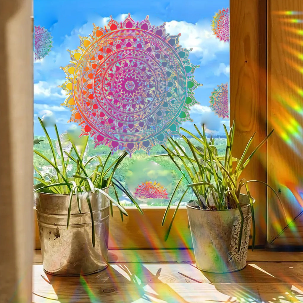 1套 炫彩曼陀罗静电膜:七彩镭射曼陀罗图案,光线折射出梦幻虹光,贴门窗为空间注入艺术灵韵,与绿植相映成趣,让居家角落秒变视觉美学打卡地