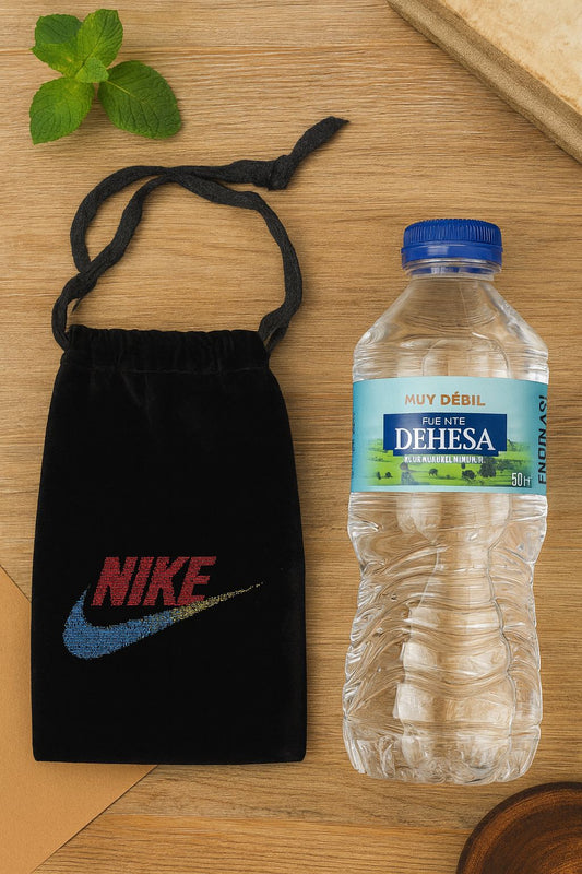 Bolso de terciopelo con cordon 19,5x10,9